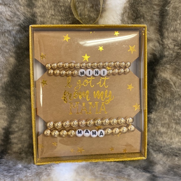 ❤️ NWT MOMMY & ME Matching Beaded Bracelet Set(s) • Happy Valentines 💌 Day! - Picture 3 of 8